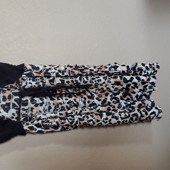 Girls black & leopard dress size 7. - Picture 3 of 7